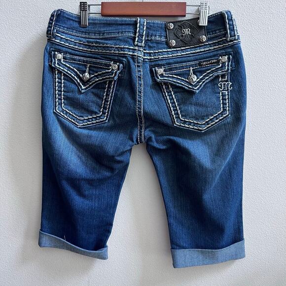 Miss Me Women's Signature Cuffed Capri Jeans Rhinestone Flap Pocket Cropped 29 - Picture 3 of 10